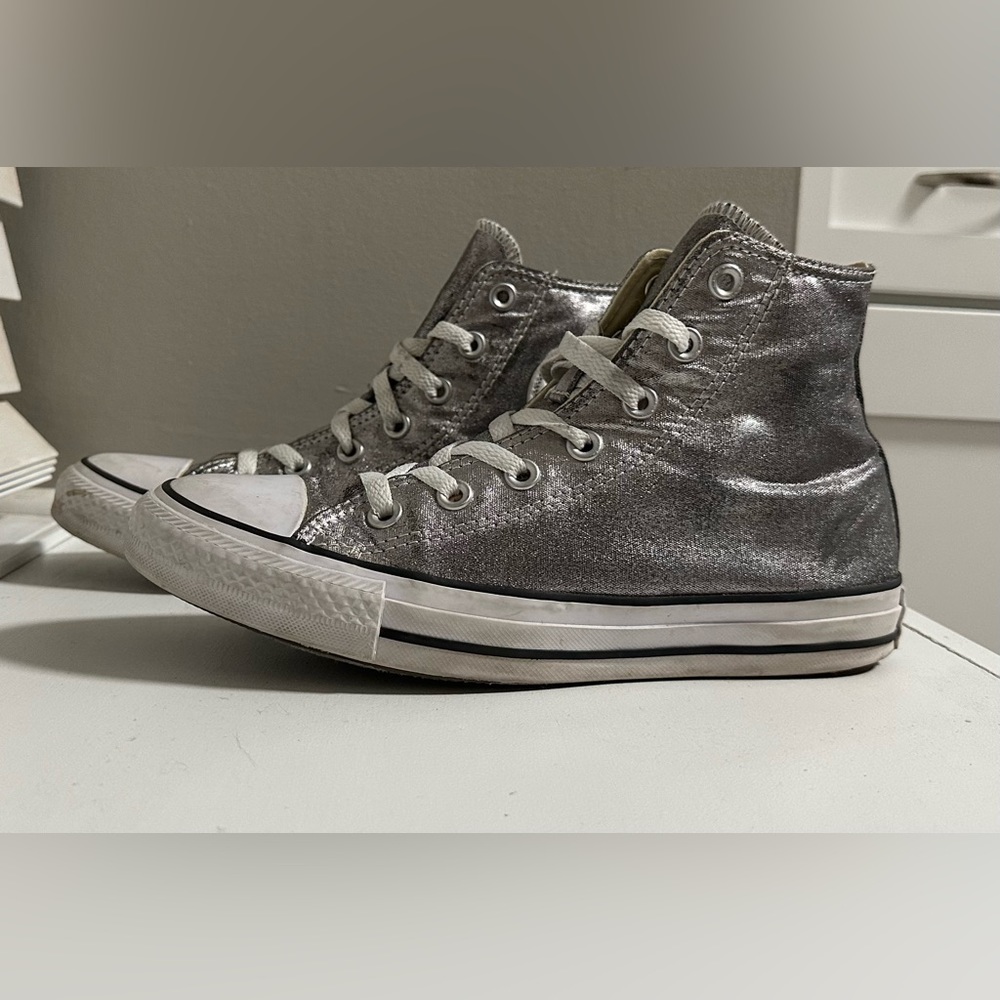 Converse CTAS All Star High Top Womens 8 Mens 6 Unisex Metallic Silver